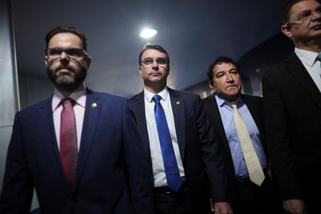 tagreuters.com2025binary_LYNXNPEL880VE-VIEWIMAGE