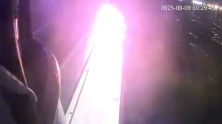 tagreuters.com2025binary_LYNXNPEL8814T-VIEWIMAGE