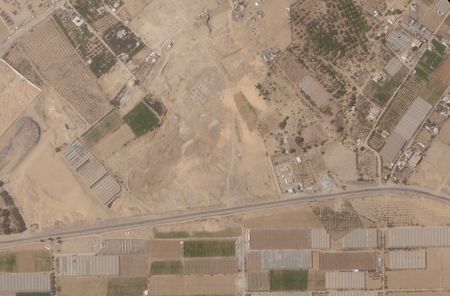 tagreuters.com2025binary_LYNXNPEL8A0KZ-VIEWIMAGE