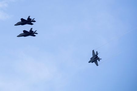 tagreuters.com2025binary_LYNXNPEL8D007-VIEWIMAGE