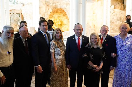 tagreuters.com2025binary_LYNXNPEL8D0DT-VIEWIMAGE