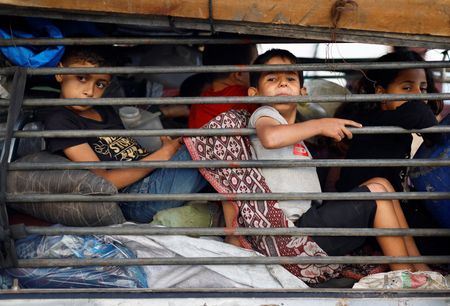 tagreuters.com2025binary_LYNXNPEL8I0OE-VIEWIMAGE