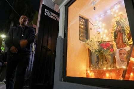 tagreuters.com2025binary_LYNXNPEL8J07L-VIEWIMAGE