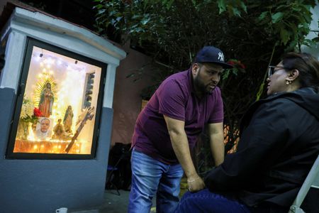 tagreuters.com2025binary_LYNXNPEL8J07M-VIEWIMAGE