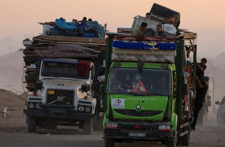 tagreuters.com2025binary_LYNXNPEL8J0F3-VIEWIMAGE