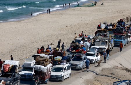 tagreuters.com2025binary_LYNXNPEL8M09S-VIEWIMAGE