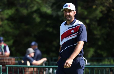 tagreuters.com2025binary_LYNXNPEL8M0KO-VIEWIMAGE