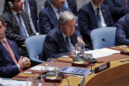 tagreuters.com2025binary_LYNXNPEL8N0W3-VIEWIMAGE