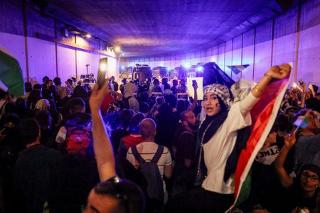 tagreuters.com2025binary_LYNXNPEL9208R-VIEWIMAGE