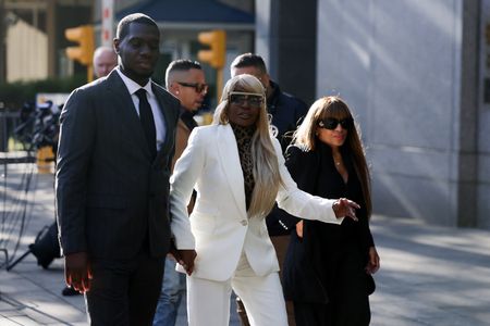 tagreuters.com2025binary_LYNXNPEL920JQ-VIEWIMAGE