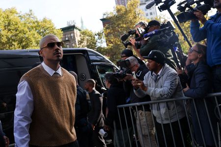 tagreuters.com2025binary_LYNXNPEL920MZ-VIEWIMAGE