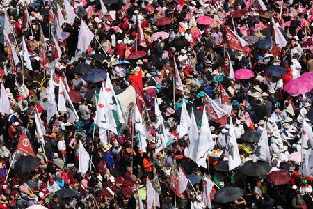 tagreuters.com2025binary_LYNXNPEL940CH-VIEWIMAGE