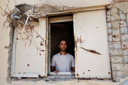 tagreuters.com2025binary_LYNXNPEL95061-VIEWIMAGE