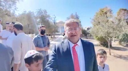 tagreuters.com2025binary_LYNXNPEL970BY-VIEWIMAGE