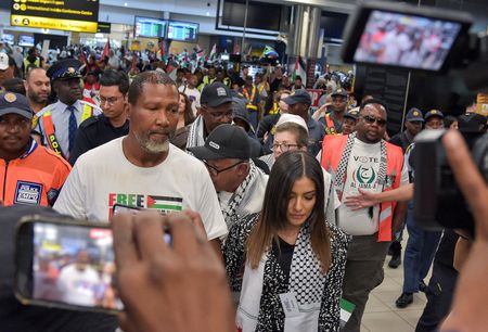 tagreuters.com2025binary_LYNXNPEL970LG-VIEWIMAGE