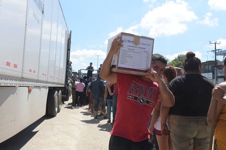 tagreuters.com2025binary_LYNXNPEL9B0BU-VIEWIMAGE