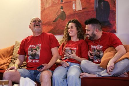 tagreuters.com2025binary_LYNXNPEL9C03Y-VIEWIMAGE