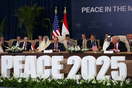 tagreuters.com2025binary_LYNXNPEL9C0RJ-VIEWIMAGE