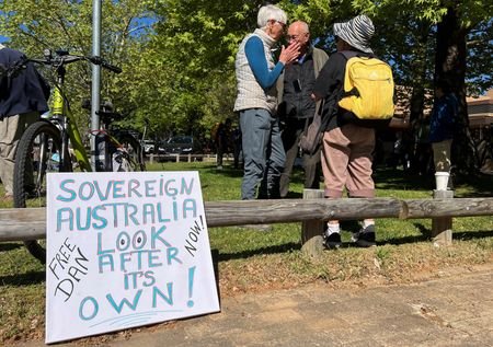 tagreuters.com2025binary_LYNXNPEL9F05E-VIEWIMAGE